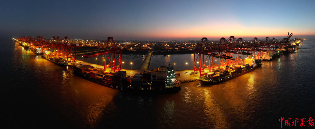 上海外高桥口岸上半年出入境船舶创近5年新高_作业_查验_泊位