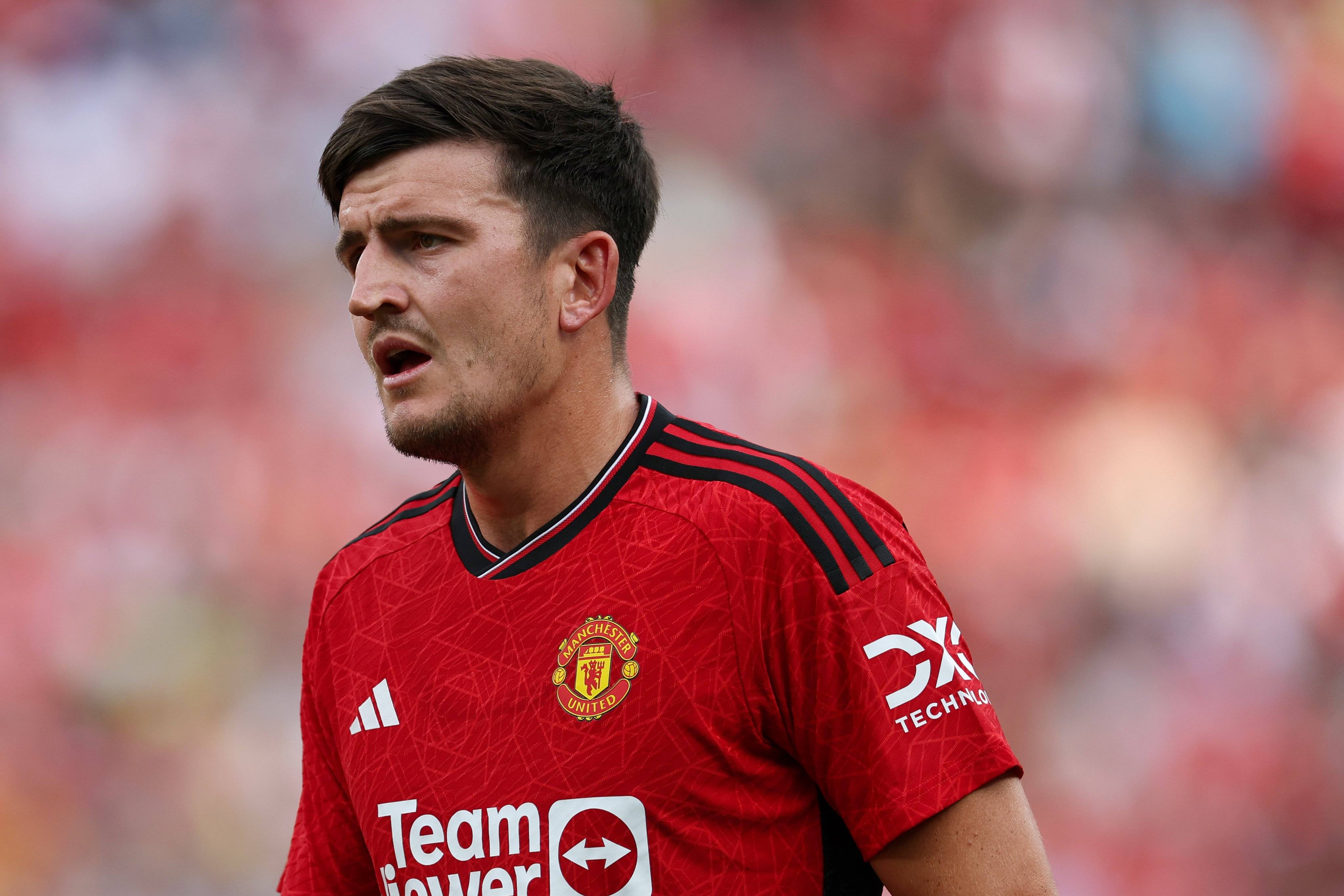 曼联的球迷也好,管理层也好,对马奎尔的离开态度都非常明确,只要有