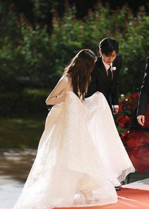 有种般配叫蔡徐坤baby,两人录节目"办婚礼",比原配还登对_沙溢_魅力