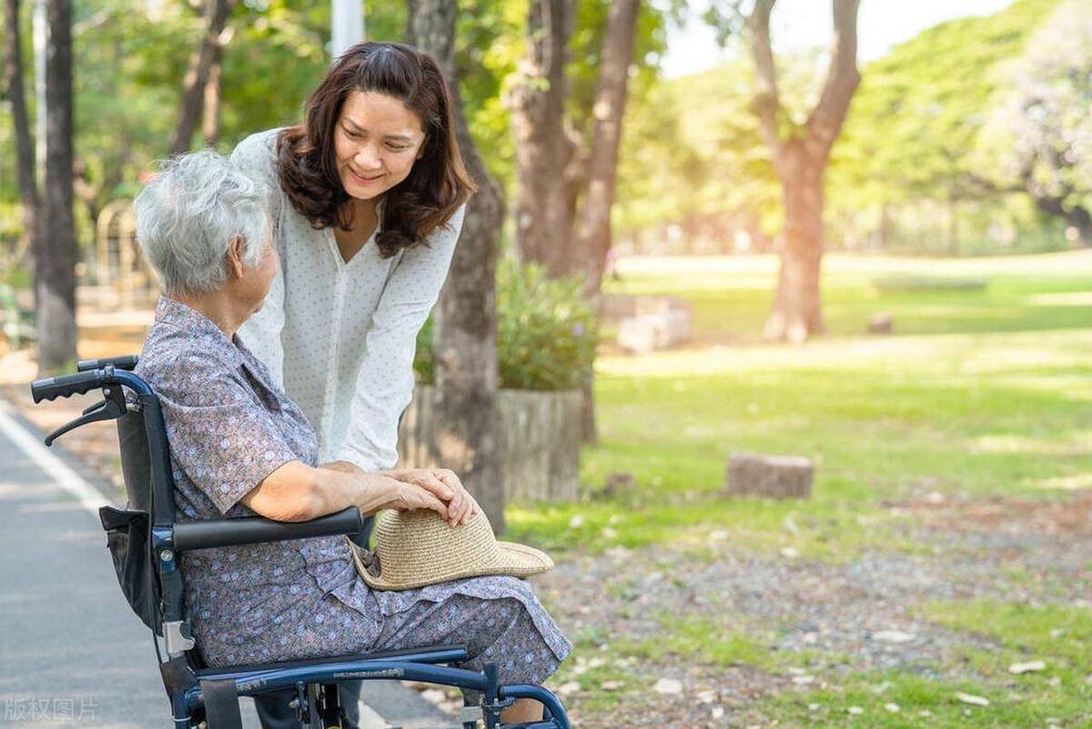 照顧帕金森病人後期累死人,盧順義教你方法_患者_治療_時間