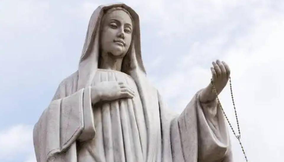 法国圣女离世143年,多次挖掘肉身不腐,据说生前见过