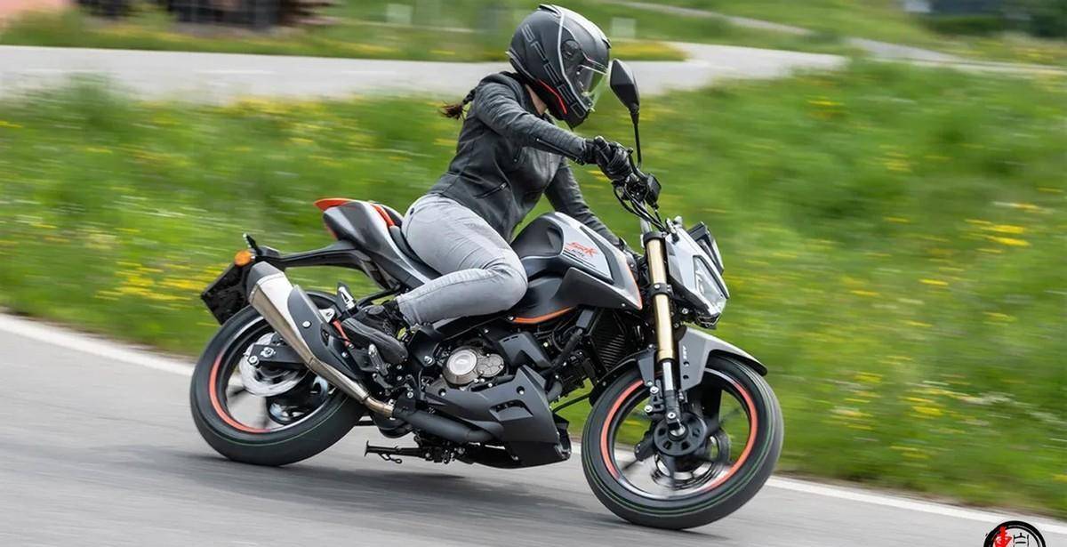 新车|小排量性能街车:钱江srk125 s国外上市,售价3399欧元_搜狐汽车