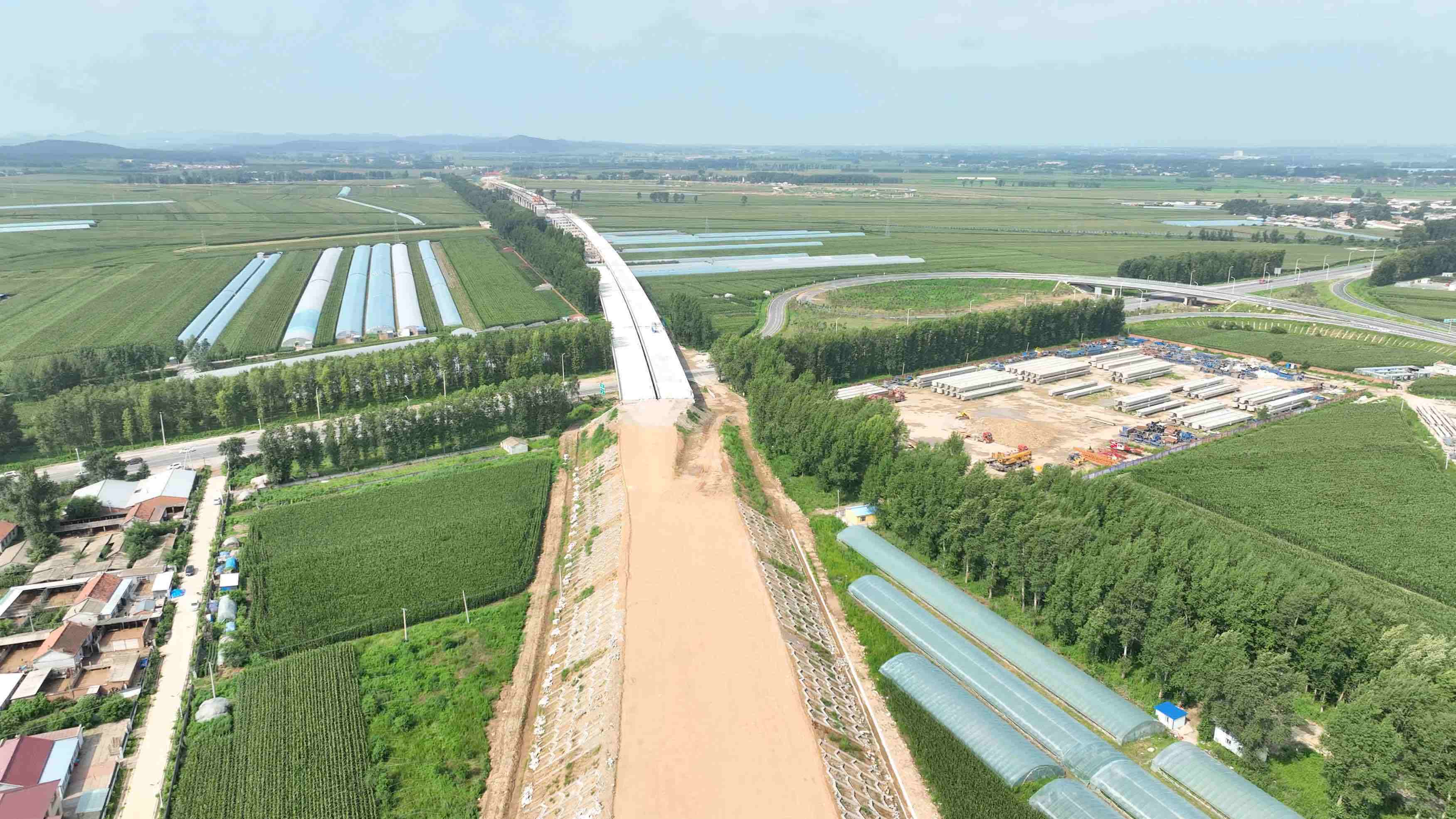长春经济圈环线高速公路二期项目gqo4工区完成主线填挖方施工_路基