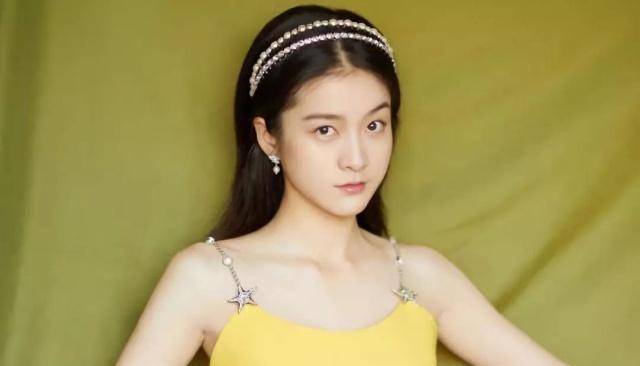 张雪迎从小就是一个十分乖巧可爱的小姑娘_因为_时候_剧中