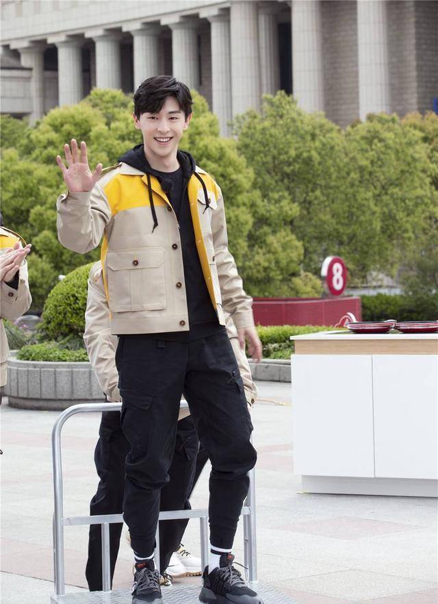 比如新一期的《极限挑战》和韩国《新西游记》中的人物就很多相似之处