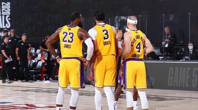 詹姆斯下半场统治比赛,希罗成少有的亮点,热火还有变招吗?