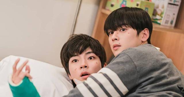 《女神降临》黄寅烨剧外更让人心动,车银优和文佳煐相互吐槽对方_剧中