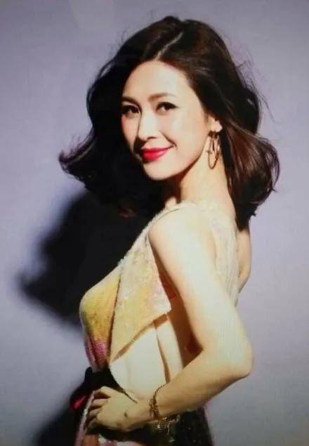 和周一围分手后嫁给富豪老公,今替夫还债,42岁的童蕾活成了这样_时候