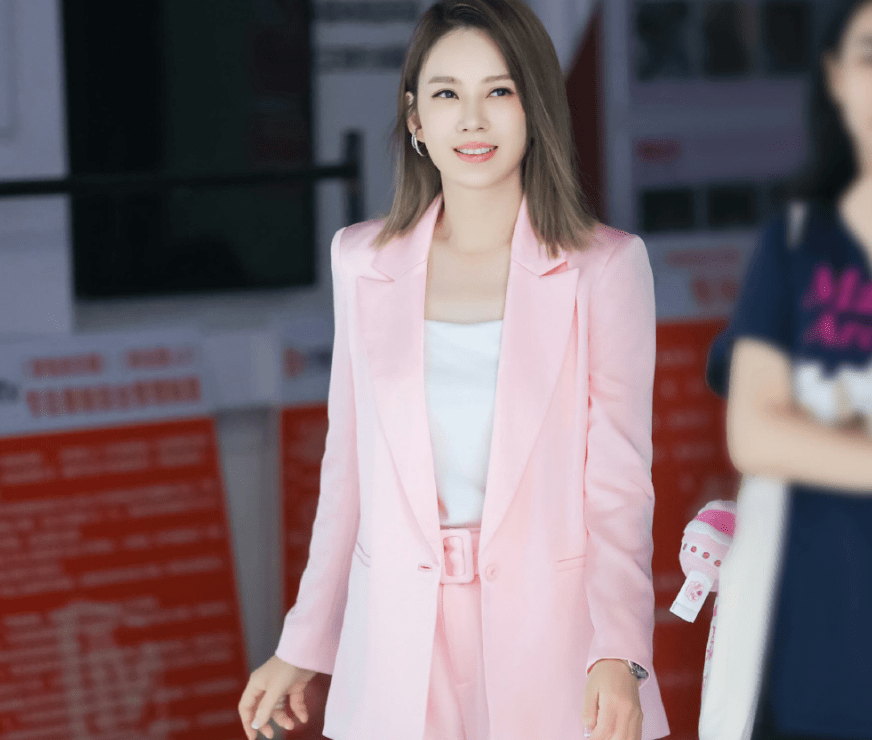 曾被曝让老公净身出户_殷悦_婚姻_节目