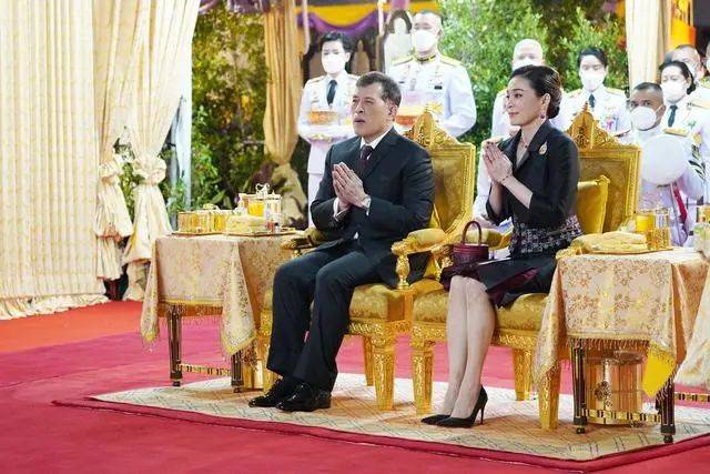 帕公主病重无缘寿宴,育坤家族崩溃,苏提达遭泰王囚禁!_王室_支持_行动