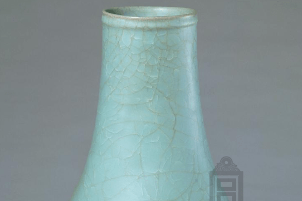 中国　南宋　官窯　青磁　金絲鉄線　氷裂文　八角面取瓶　C　7667E 向上心 青磁氷裂文下蕪瓶 倣南宋官窯 - 夜噺骨董談義