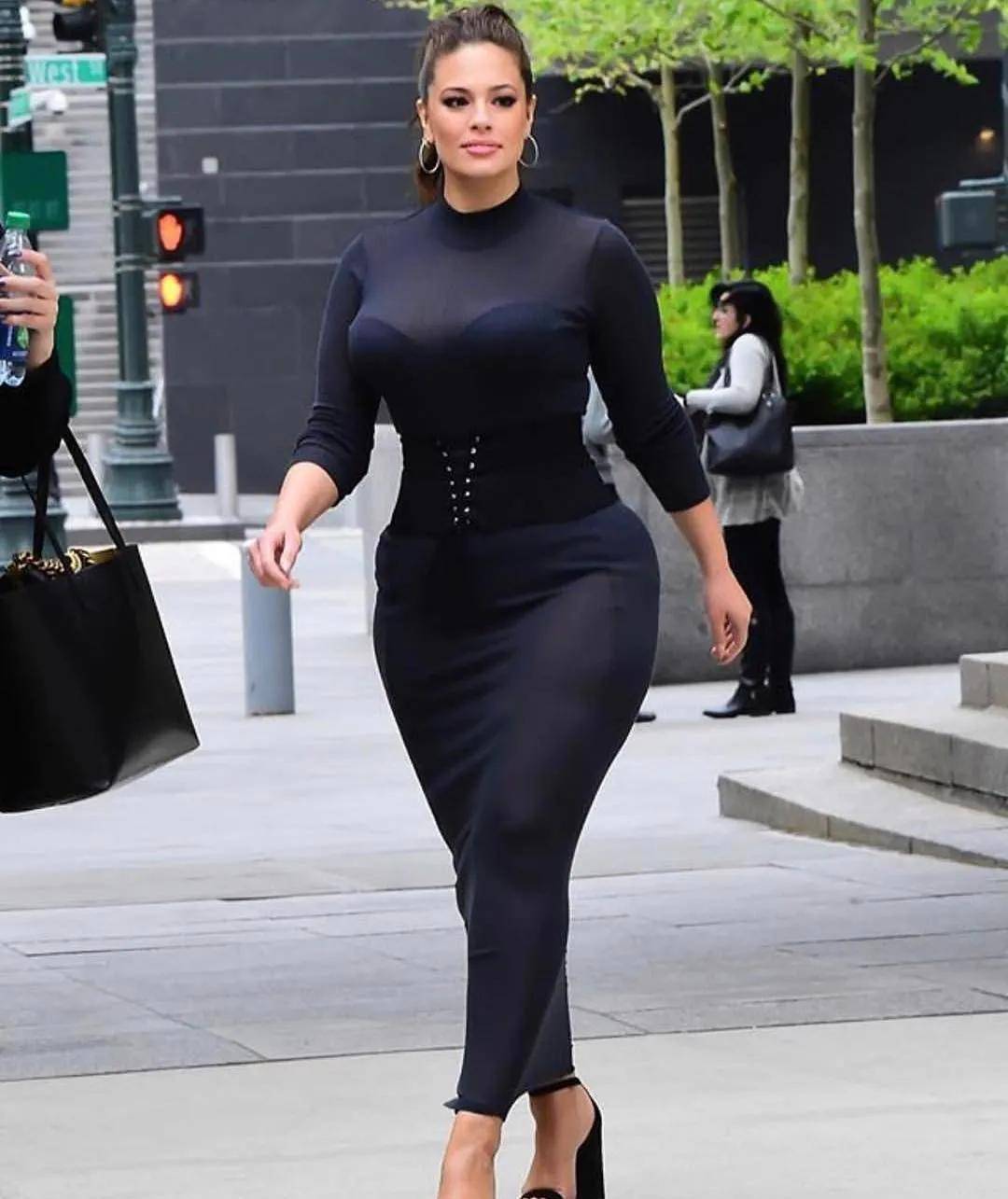 时尚界的不平凡人生!超模阿什利格雷厄姆(ash