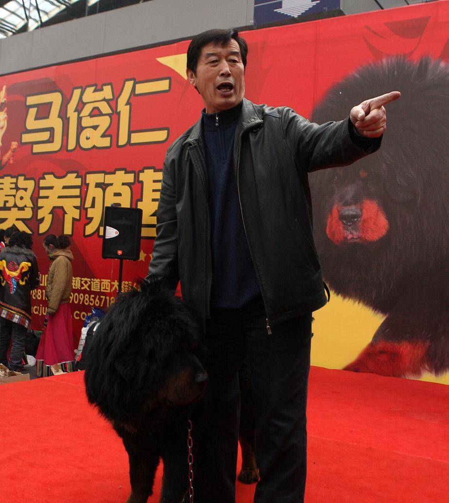 马家军教练马俊仁:跌下神坛后养狗赚千万,年过70重返俱乐部执教_中国