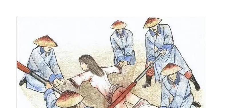 依旧在延续,到了清朝后期,甚至出现了光绪皇帝的珍妃也遭到过褫衣廷杖