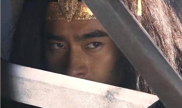 之前不认识,只是互闻其名,经过在柴进府的相处,二人也成为了生死之交