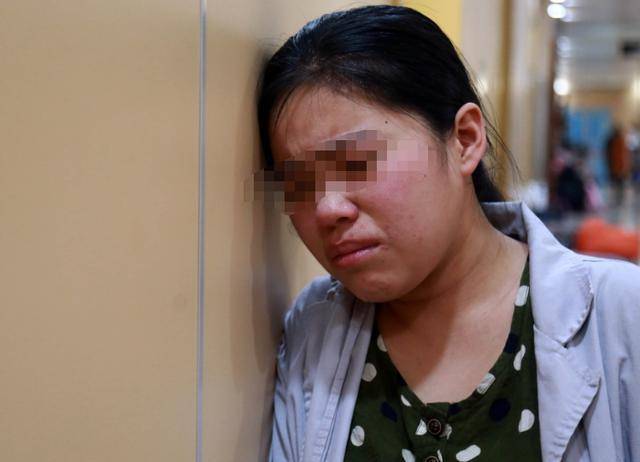 18年,女子为了挣钱感染艾滋,传染一家三口后被丈夫持刀捅死_黄松林