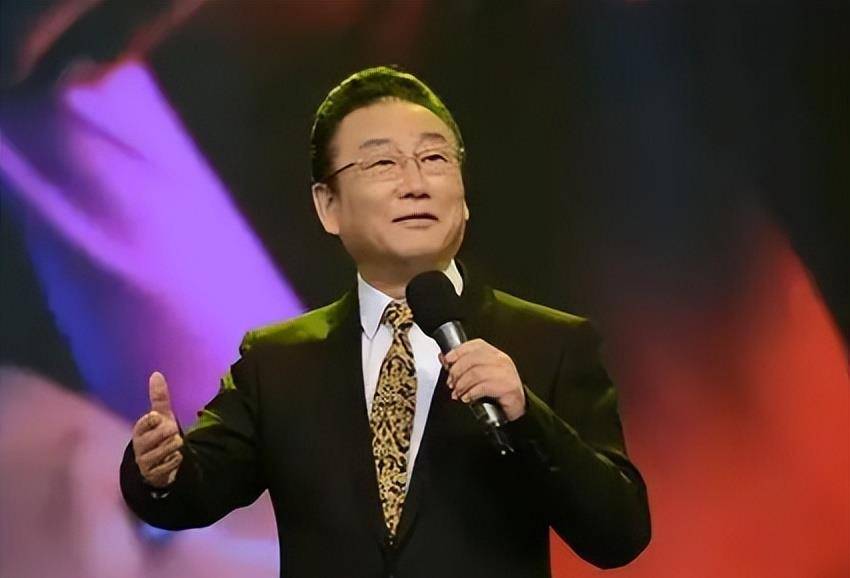 老人:年轻时为女子奔波,年老后为女儿操心,拼命演出只为买房_张佩君