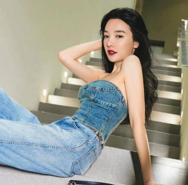 刘彦池的时尚时尚路线,备受争议的服装风格!_态度_个性_传统