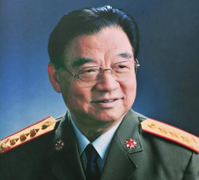 他是原总后勤部政委,1988年成中将,6年后升上将,4