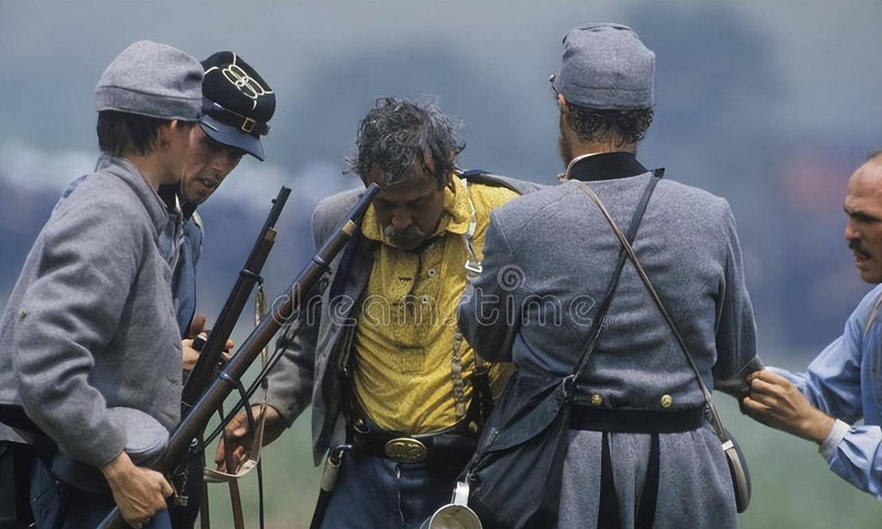 1939年,苏联出兵入侵立陶宛,立陶宛灭国_梅梅尔_德国_地区