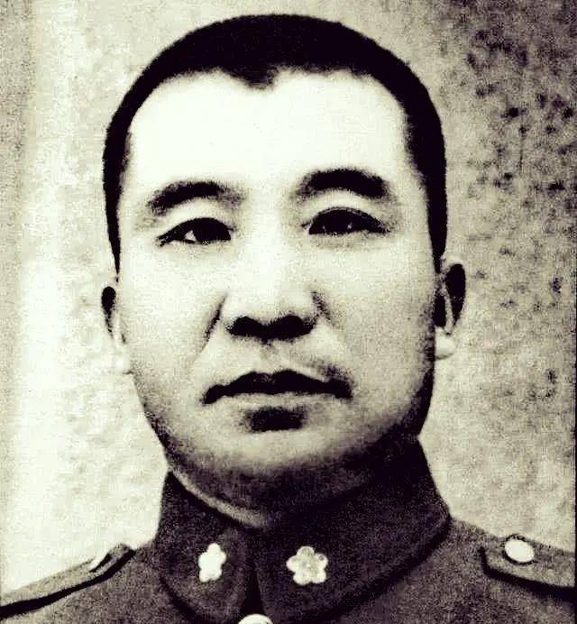 吴化文晚年坦言:我这辈子坏事做得太多,只有济南起义是好事_王耀武_岭