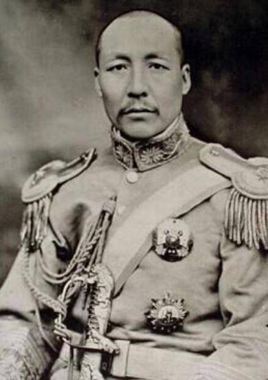 北洋政府内阁总理潘馥,修筑铁路名声大振,"狼虎丛中也立身"_靳云鹏