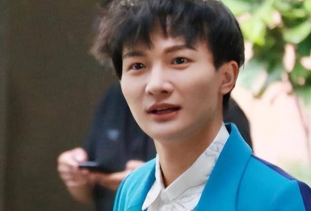 周深:那英对不起我喜欢李克勤_声音_大鱼_节目