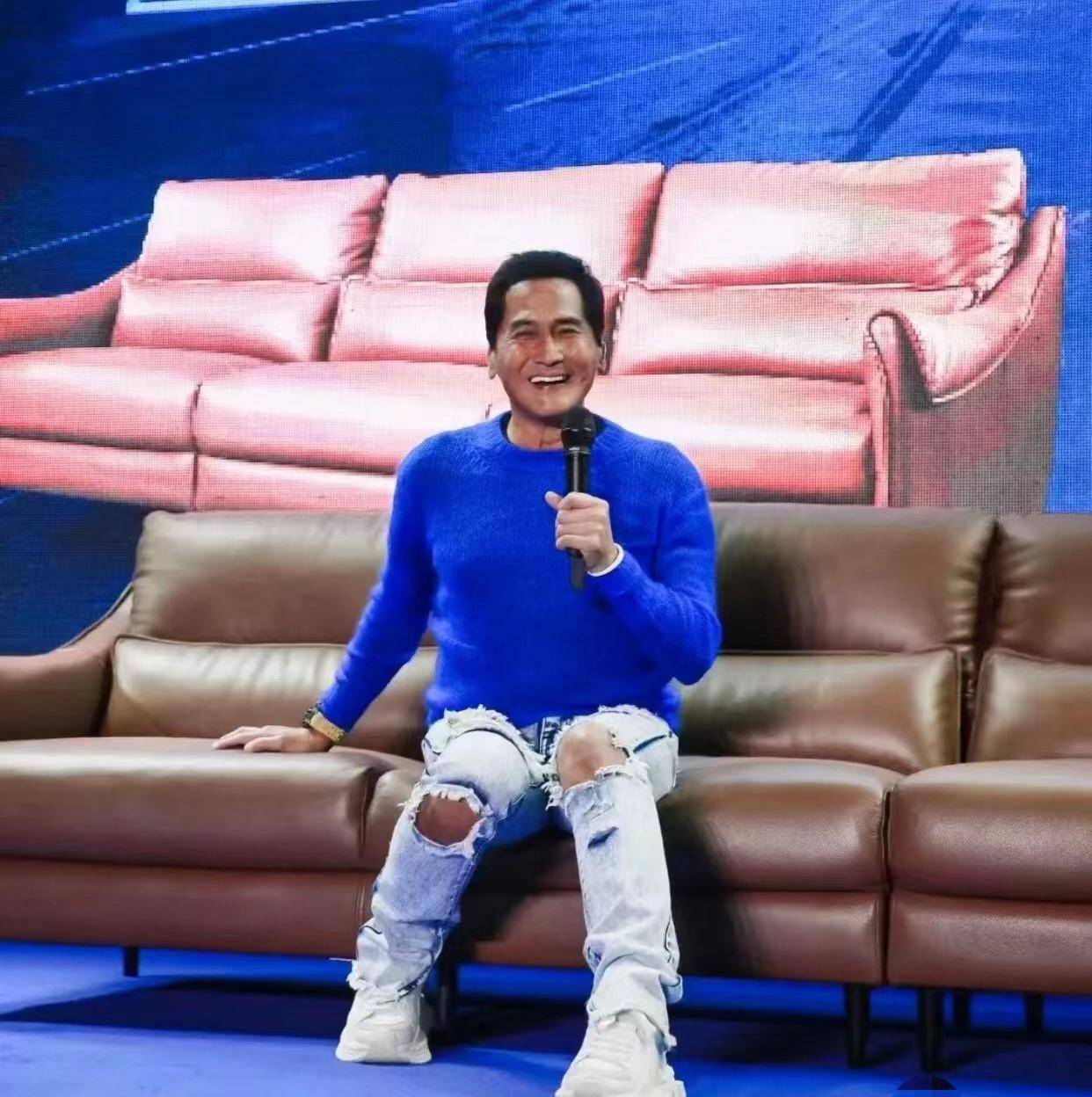 62岁齐秦长居内地曝近况!