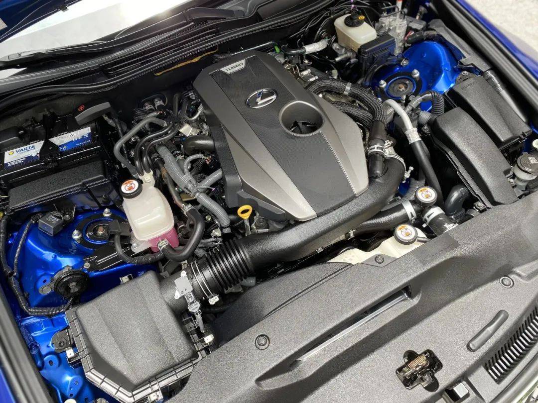 14万淘雷克萨斯fr运动轿车,比3系纯粹,比c级耐打?_搜狐汽车_搜狐网