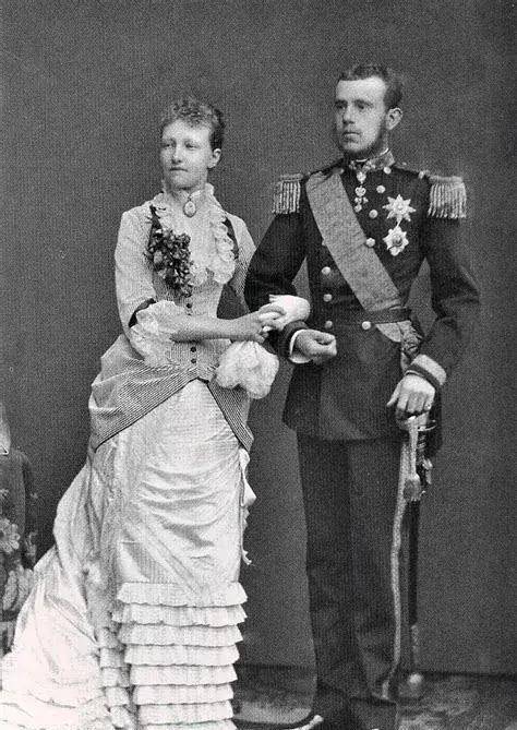 茜茜公主年轻时备受婆婆欺负,熬成婆后却苛待自己的儿媳妇_斯蒂芬妮