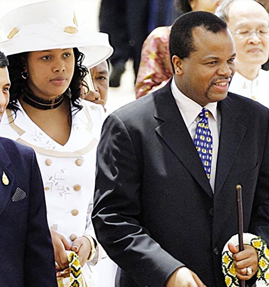 短命穷国"斯威士兰":未和中国建交,国王给每个妻子发劳斯莱斯_国家