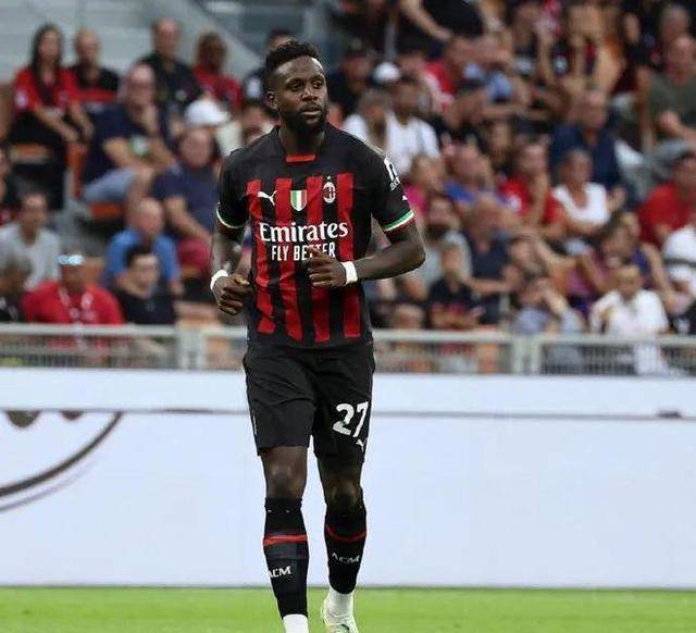 ac米兰前锋奥里吉单独训练,是否即将变废柴?_利物浦_军团_赛季