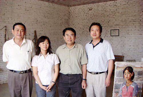 他为妻子画了一幅人体油画,却被禁止展出,24年后拍出3450万高价_杨