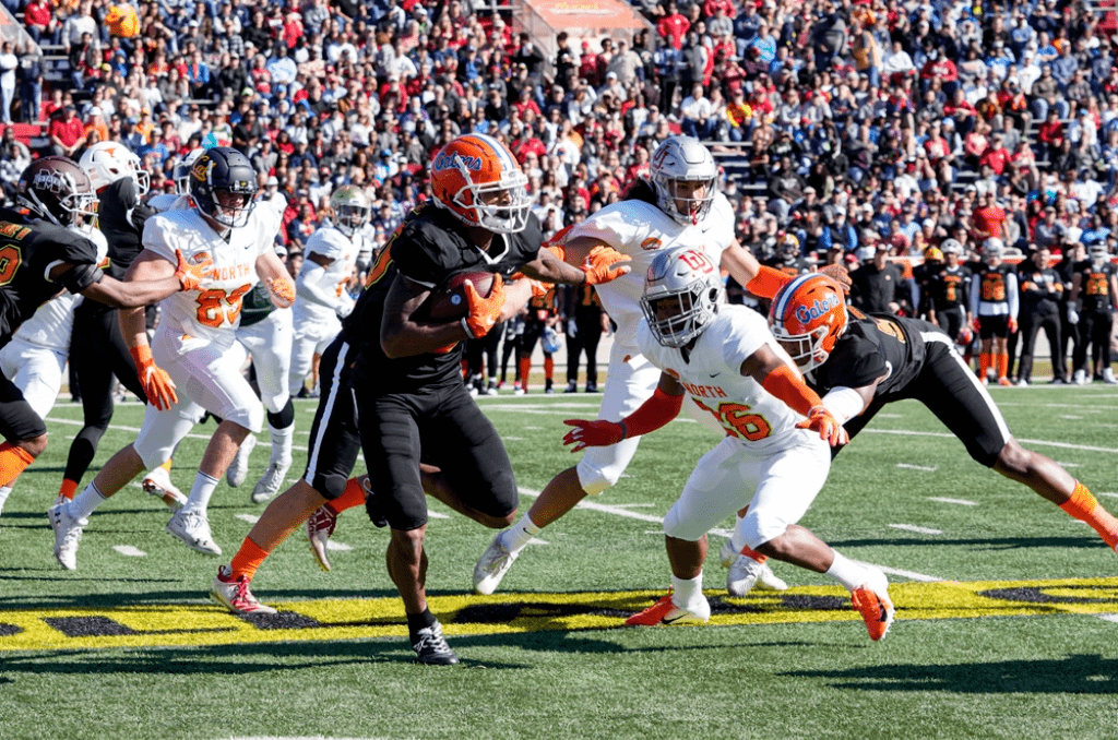 佛罗里达州常有短吻鳄出没,再加上佛罗里达大学的橄榄球校队名为鳄鱼