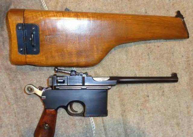 大沽灶掷弹筒,下置弹匣花机关,马匣子,大镜面匣子,那都是全国一等一的