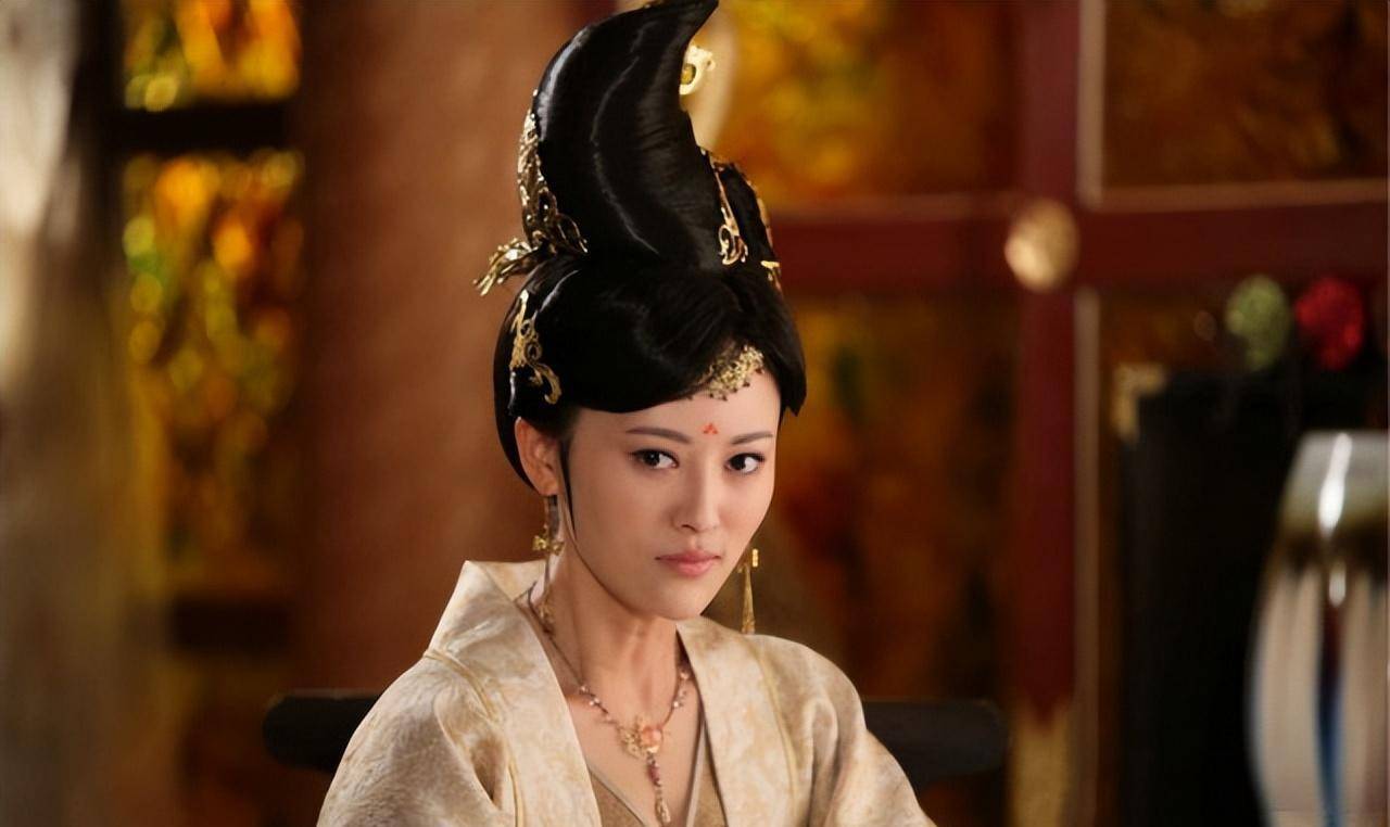 安乐公主:唐中宗李显之女,一心想做皇太女,却死于非命_武则天_李裹儿