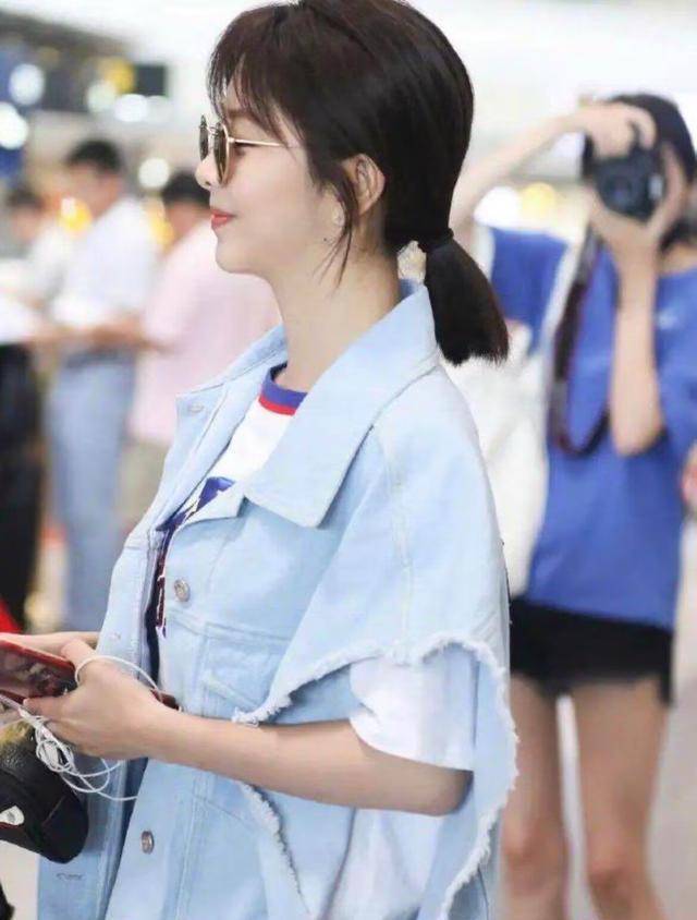 谭松韵底气十足,放出机场无p照,"真实腿型"一目了然!_服装_衣服_发型