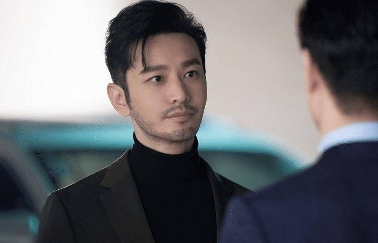 是谁改变了黄晓明的一生还是挺传奇:想什么来什么人生大赢家啊_漂亮