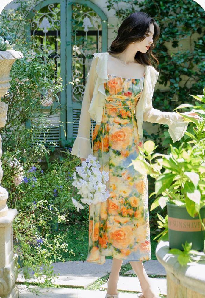 最近流行一种服装风格,叫:老太鞋 收腰裙,优雅又显高,适合小个子