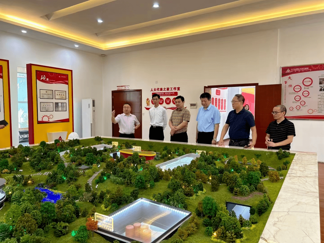 聚焦| 中国砂石协会一行到成都大宏立机器股份有限公司考察调研_企业