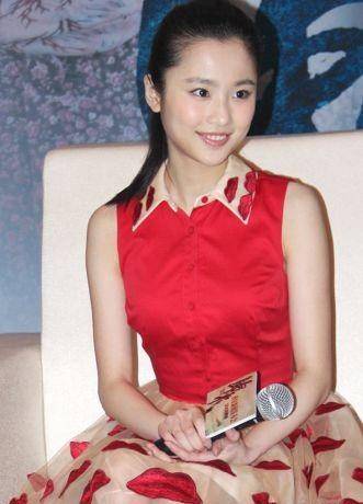 张艺谋捧红的八大女性,有一位自己当了导演,最后一位成为了影后