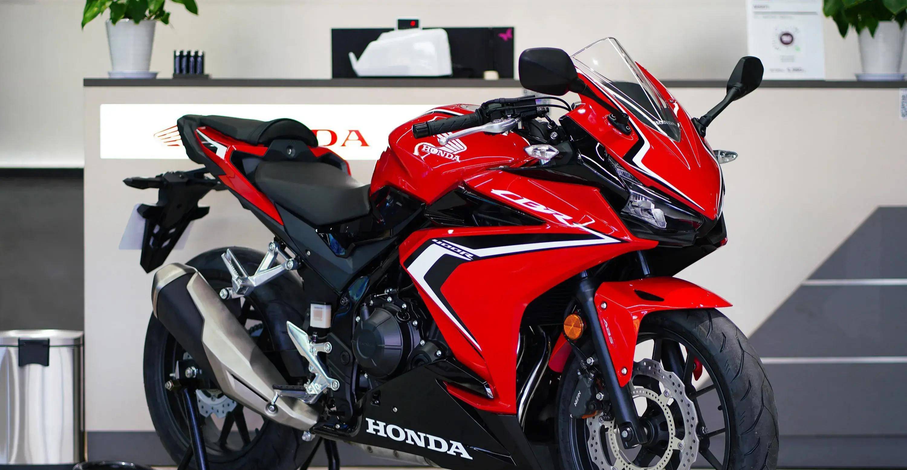 本田cb400r和雅马哈r3到底该怎么选?_搜狐汽车_搜狐网