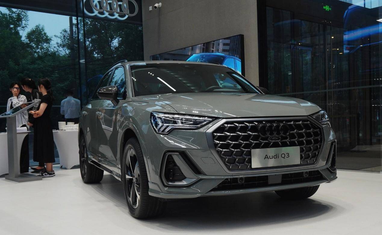 主要对细节进行修改提升,2024款奥迪q3家族上市售27.