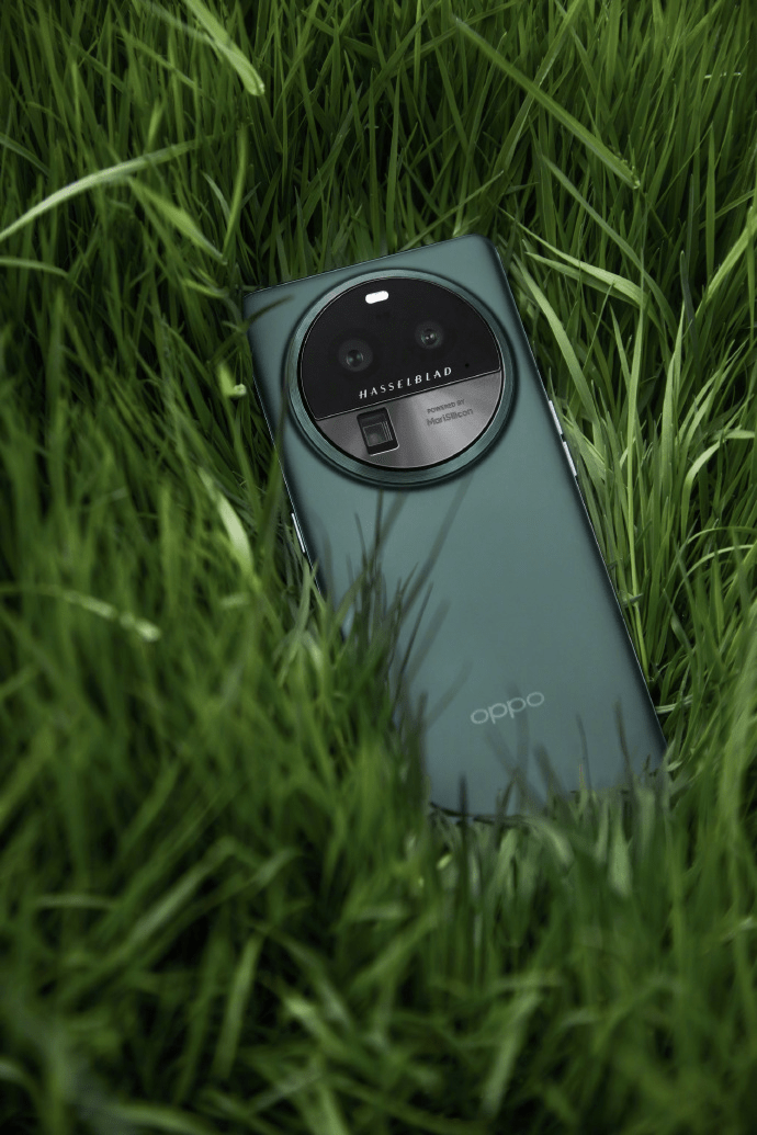 (oppo find x6系列)除了在直板手机领域发力以外,oppo还在新兴的折叠