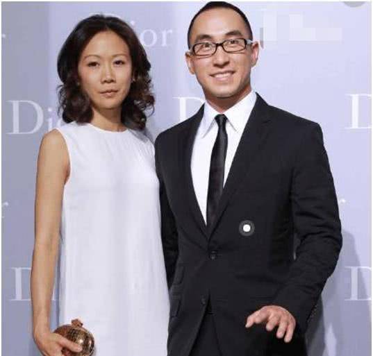 豪门儿媳,只生一女便封肚,富豪老公恋家无绯闻_何猷龙_罗秀茵_何鸿燊