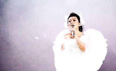 赵咏华的第二段感情是和李正帆,李正帆当时是赵咏华的作曲,两人经常会