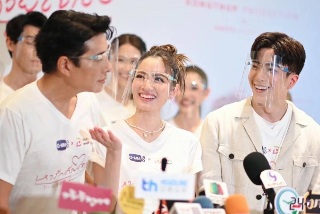 泰星aff:与年下演员合作,感觉很新鲜,就像是获得了新的能量_仪式_女神