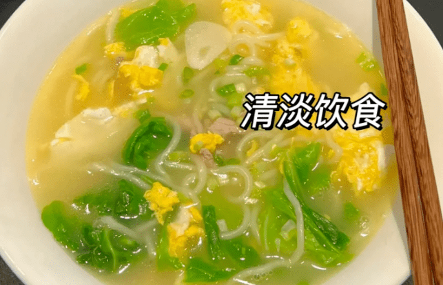 最快解决荨麻疹，能帮一个是一个！-轻松教你解决荨麻疹的方法