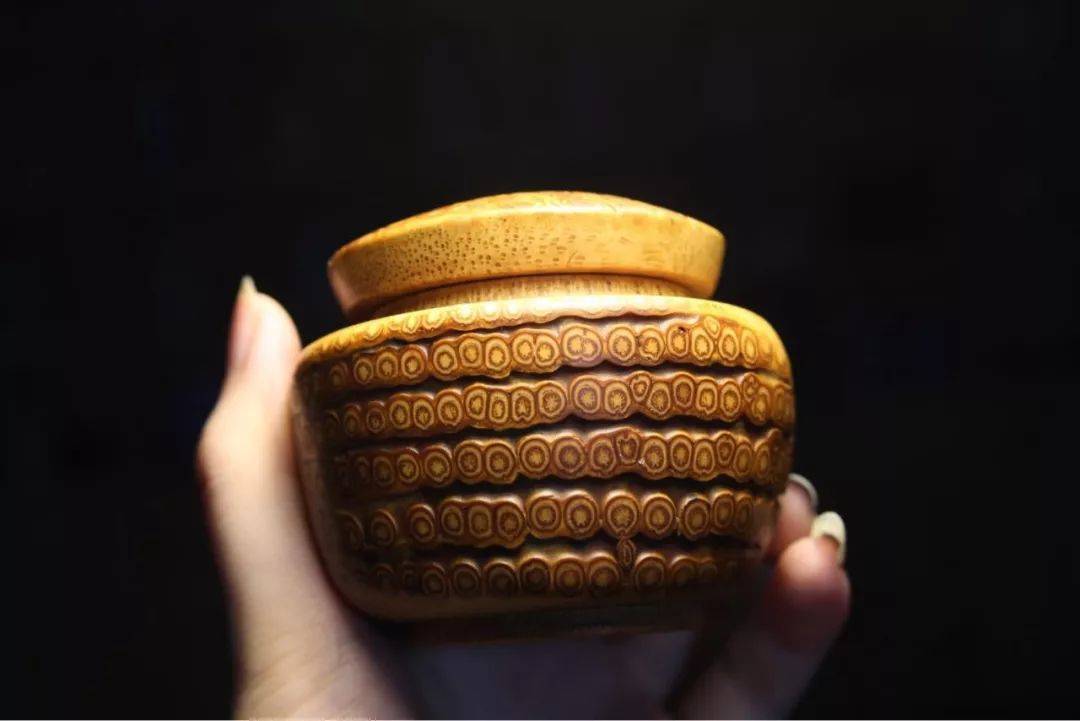 竹根儿都包浆了,文玩到底还有什么是不能盘的_盘玩_根雕_雕刻