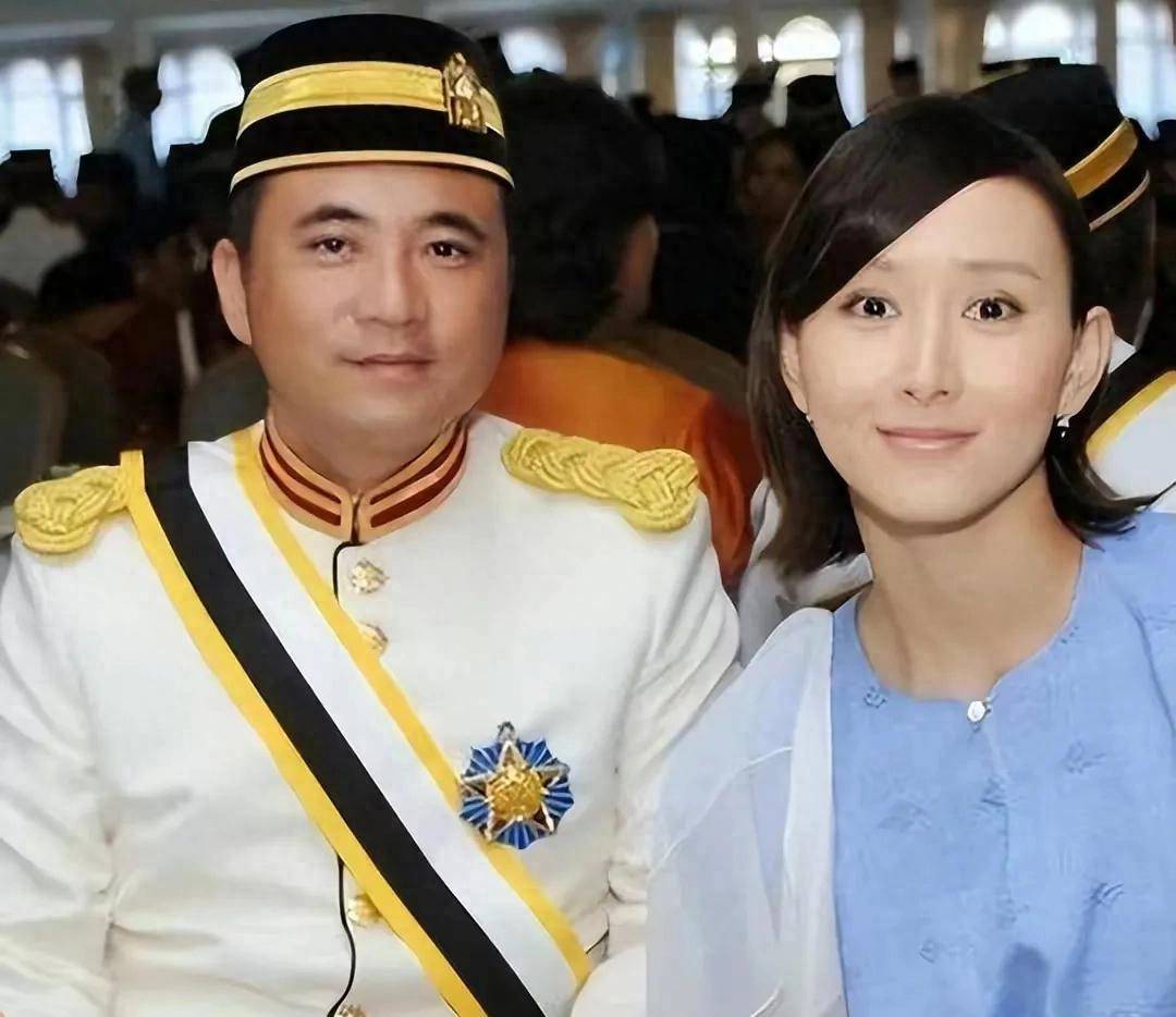 曝胡静嫁豪门幸福原因;真爱朱兆祥,不图钱不虚荣,尽责生养孩子_婚姻